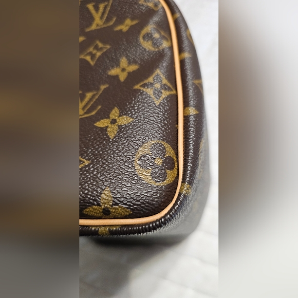 Louis Vuitton Speedy 35 Signature Monogram - Picture 4 of 13